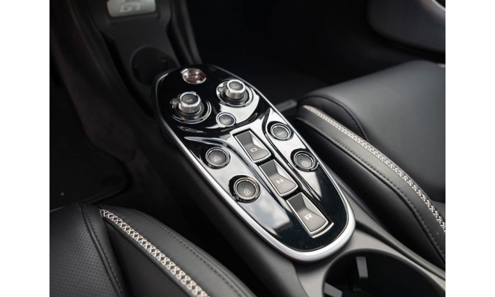 798684