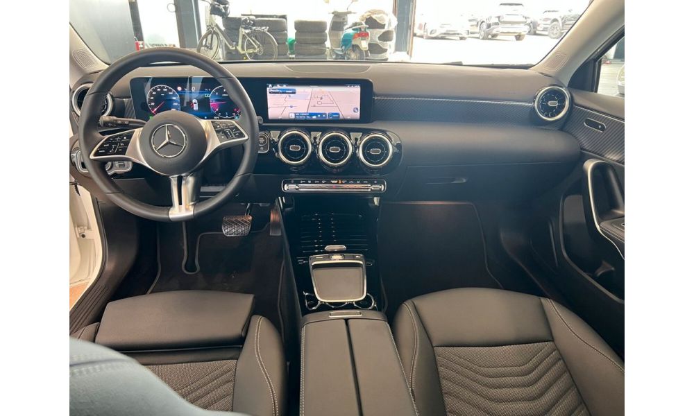 618747