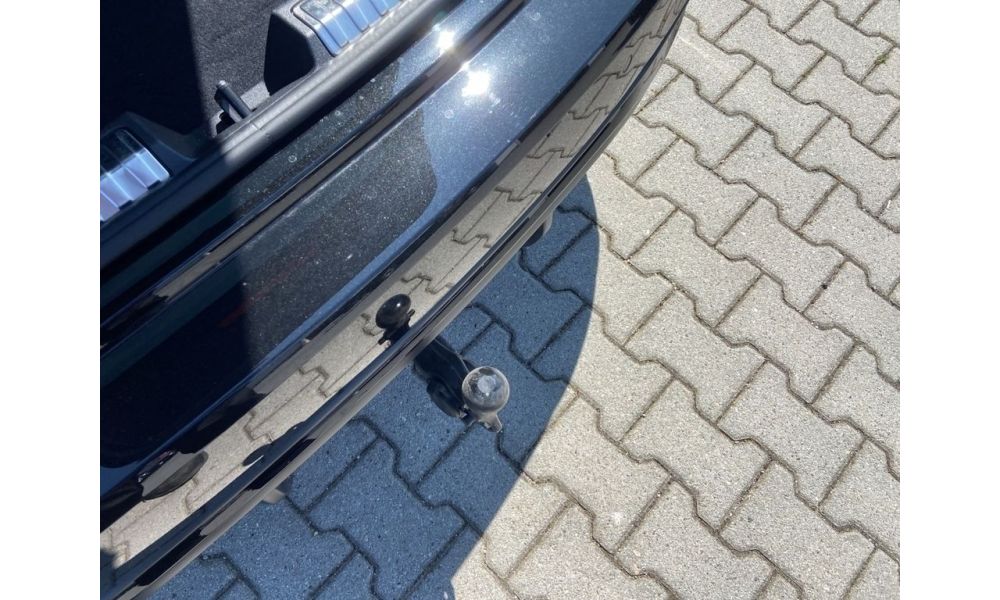245892