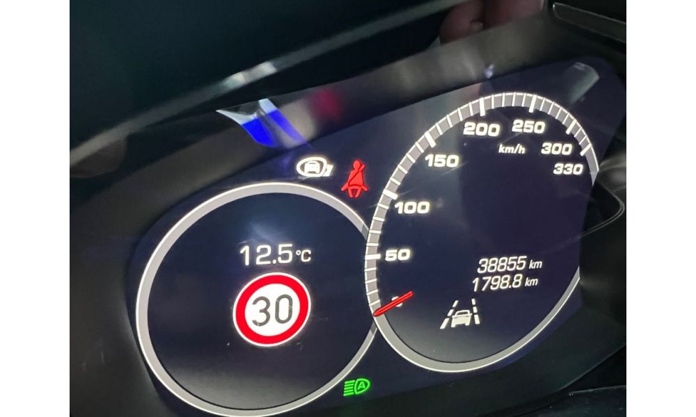 664793