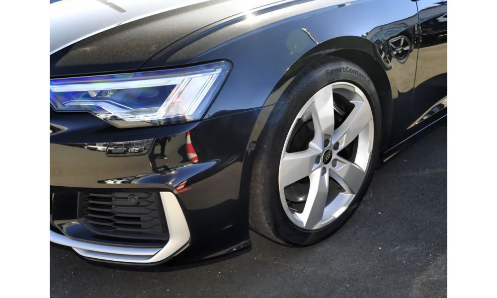 911079