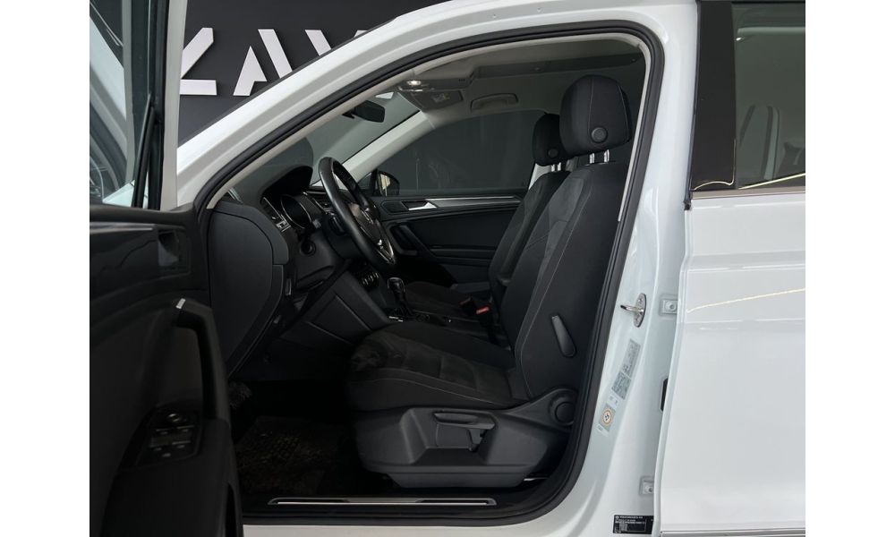 72884