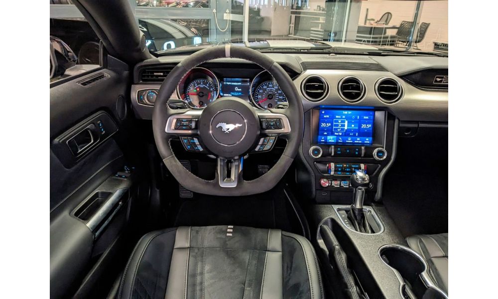 990769