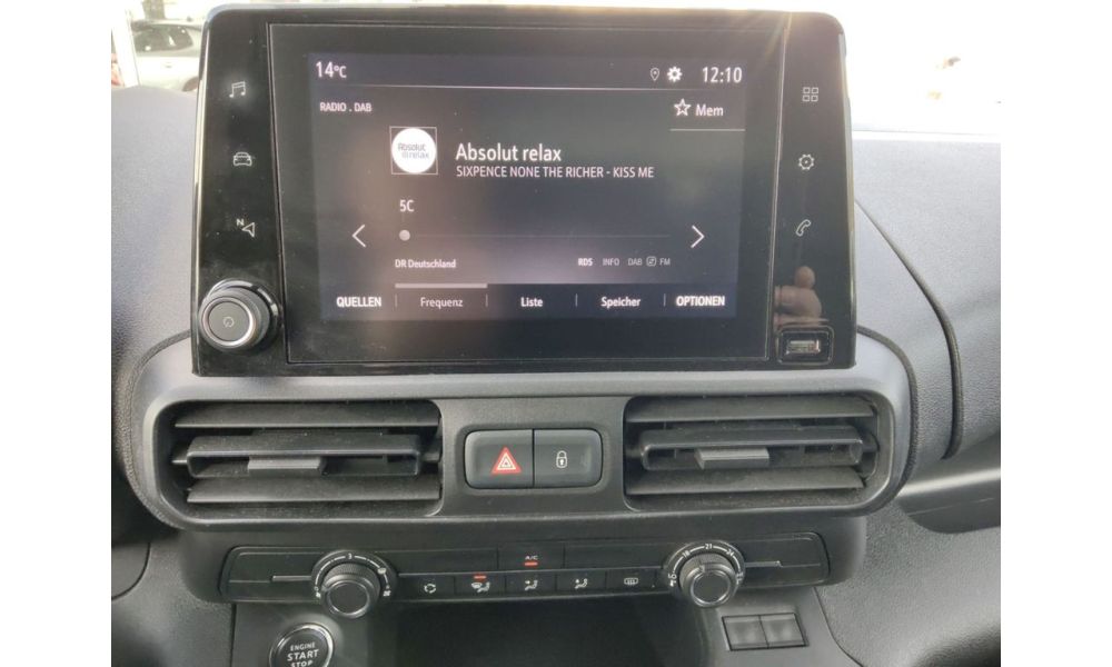92422
