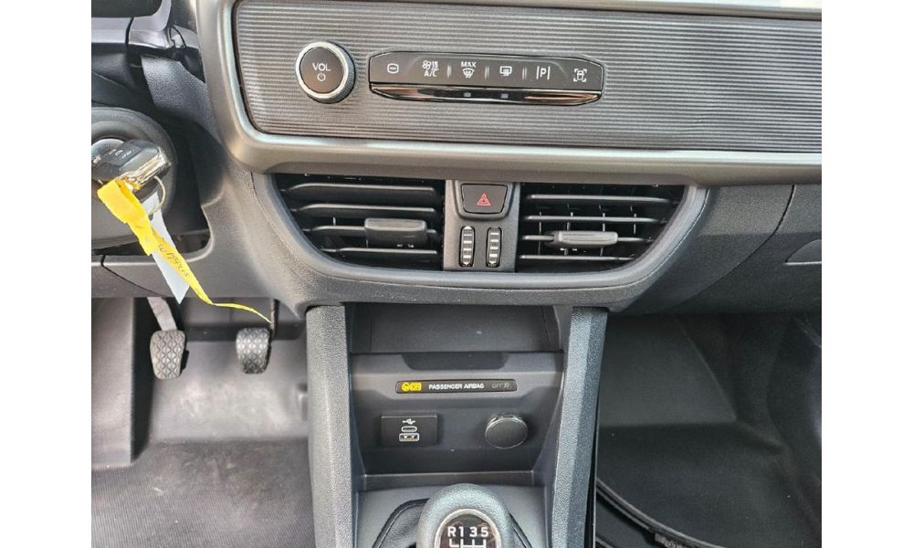 676110