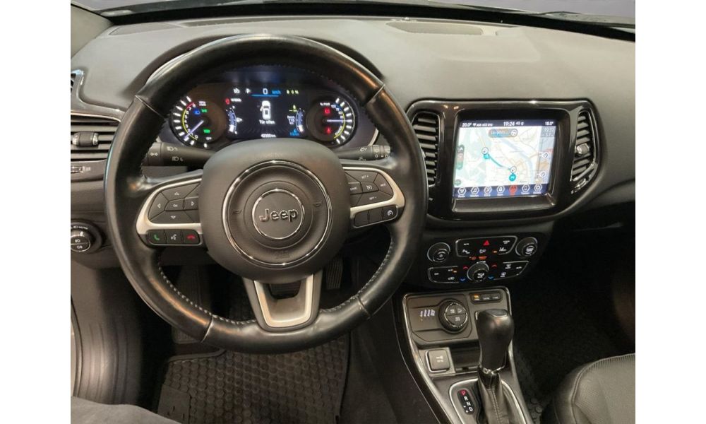 547963