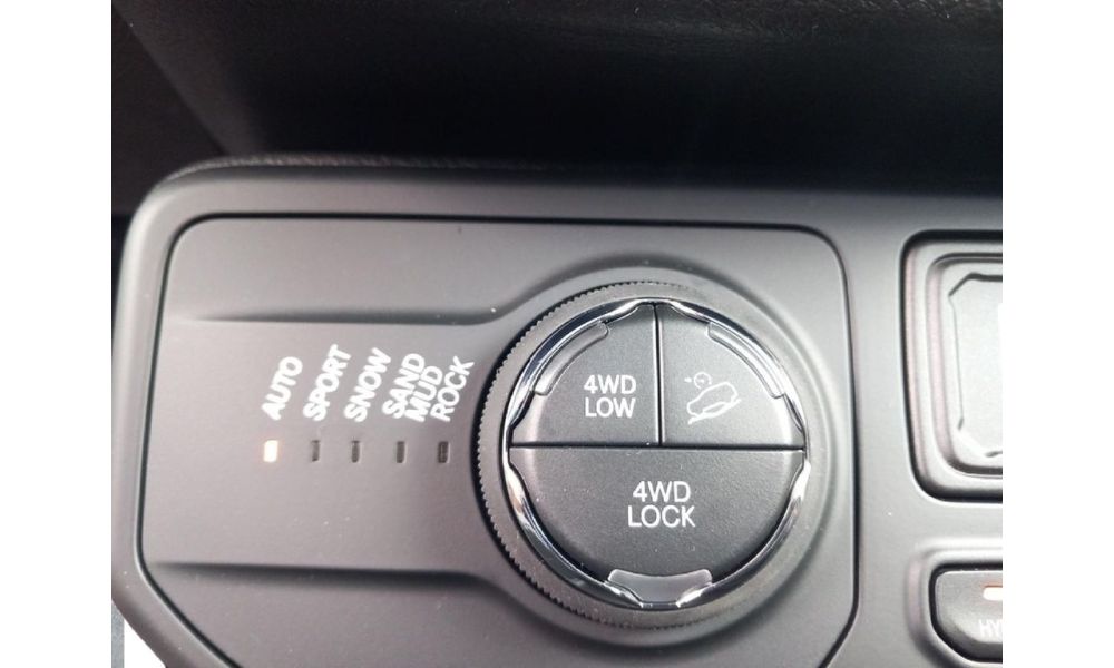 370426