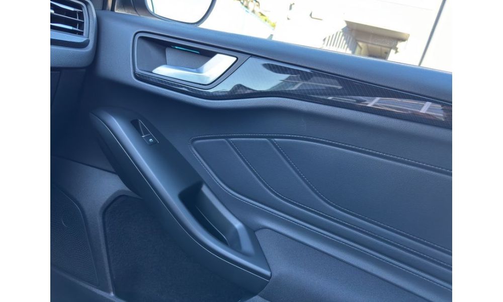 304094