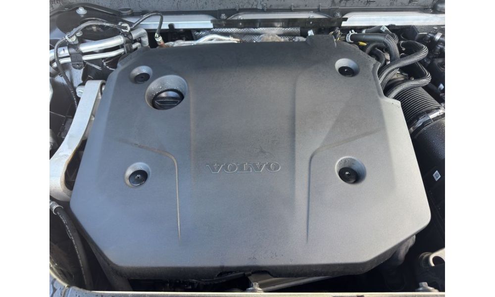 533005