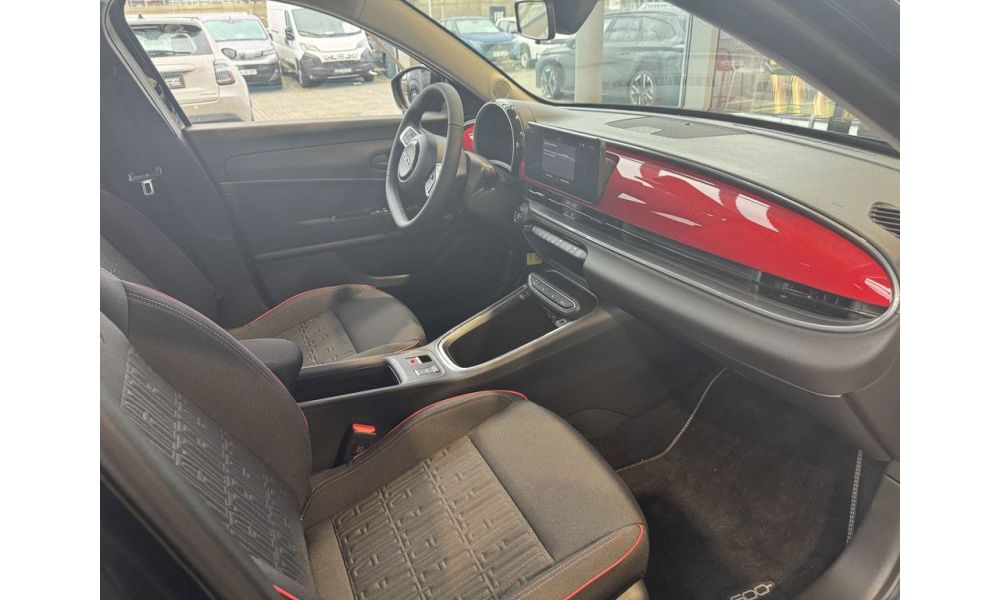 900963