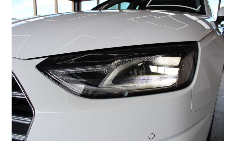 989658