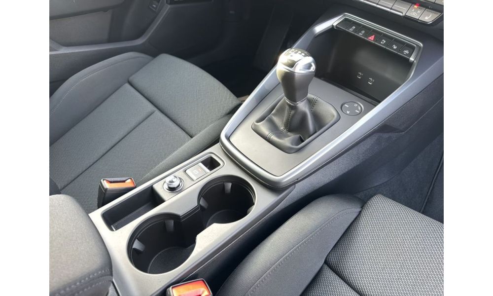 458823