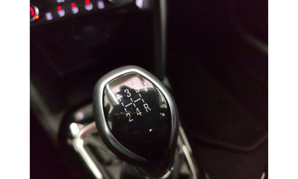 648145