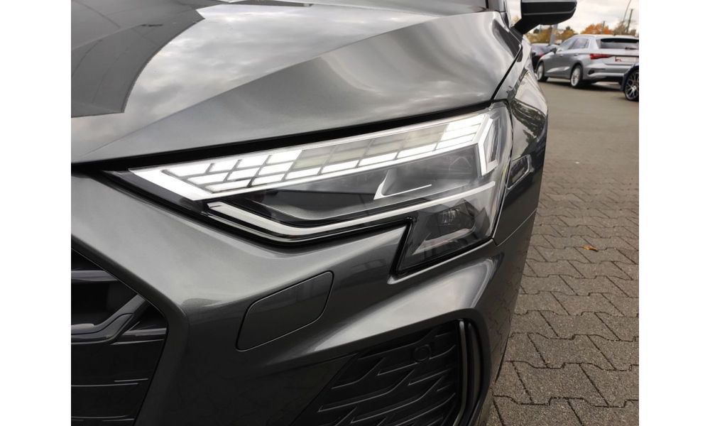 806011