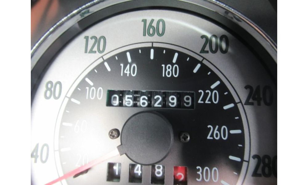 810713
