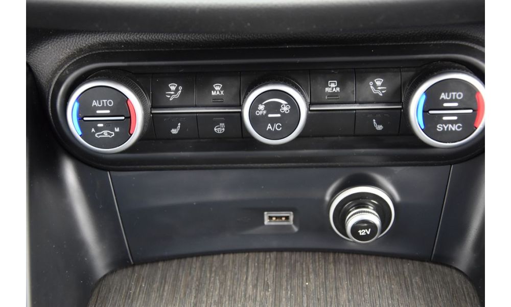 920063