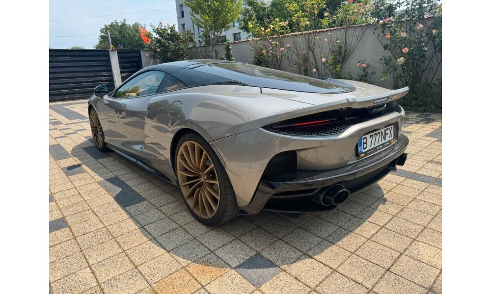 569115