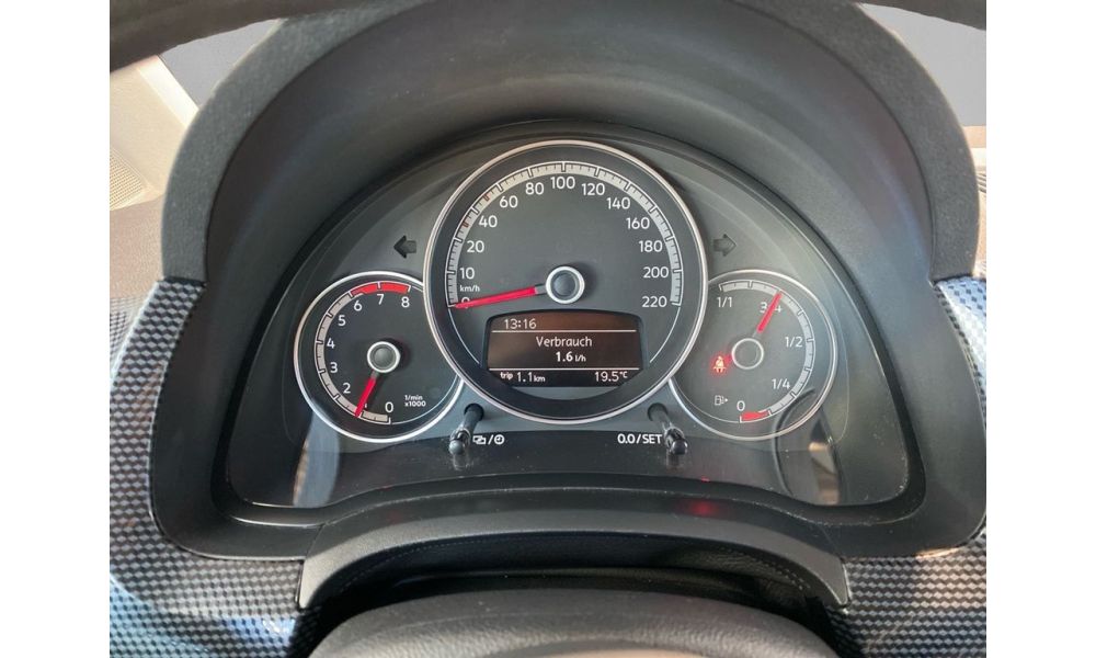 699225