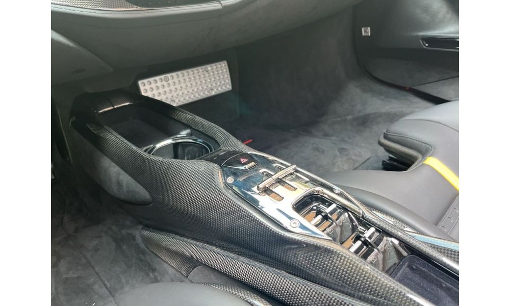 944470