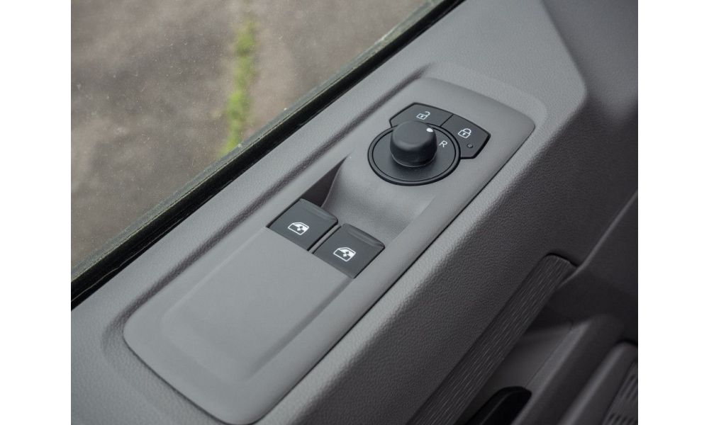 350343