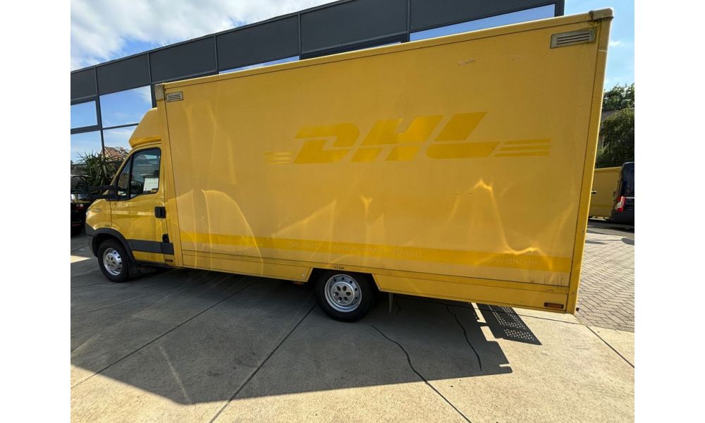 799373