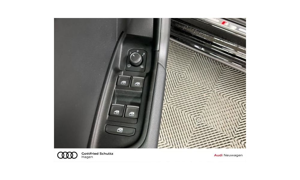 370003