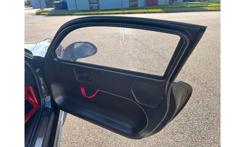 97298