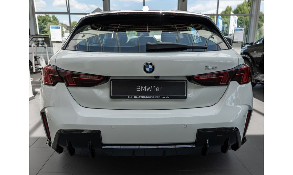 871156