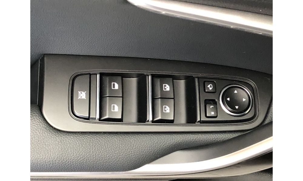 976387
