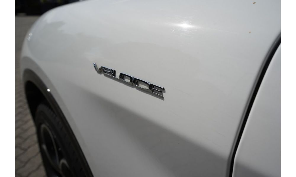 806305