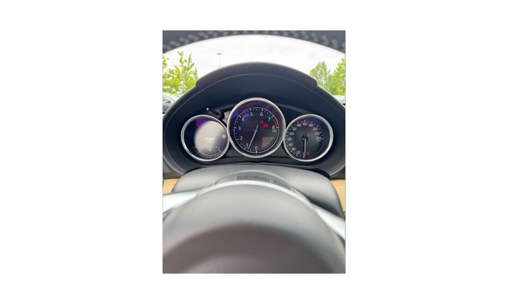 672697