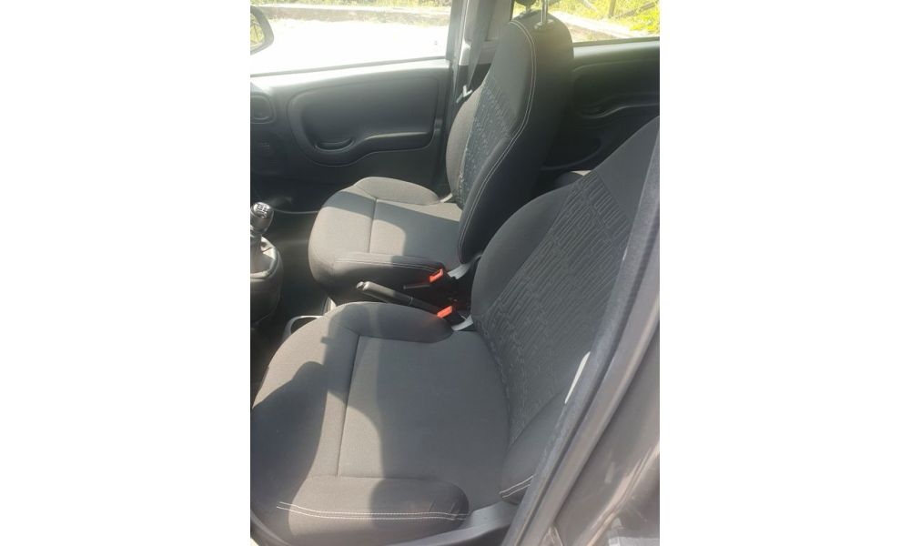 749698