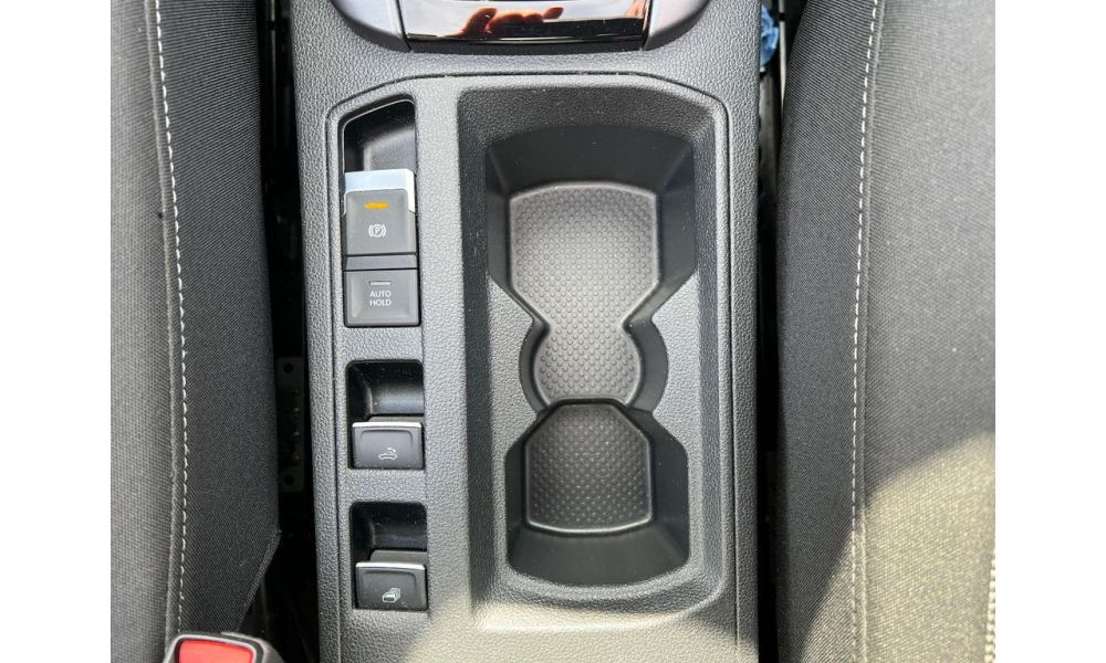 268569