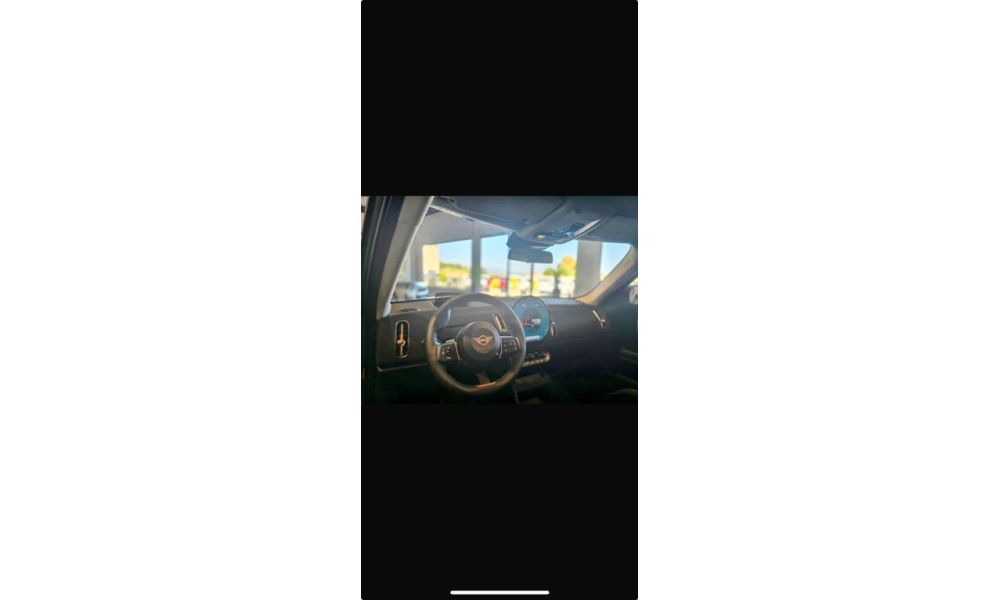 843481