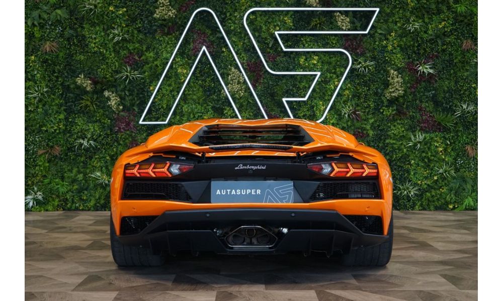 546978