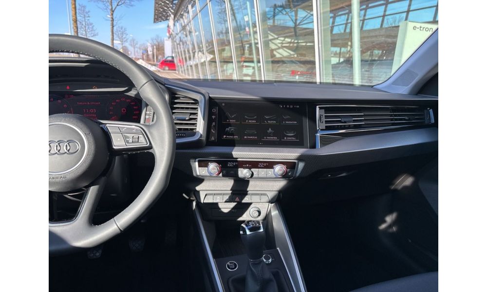 403276