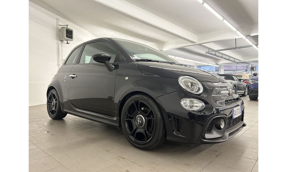 431698