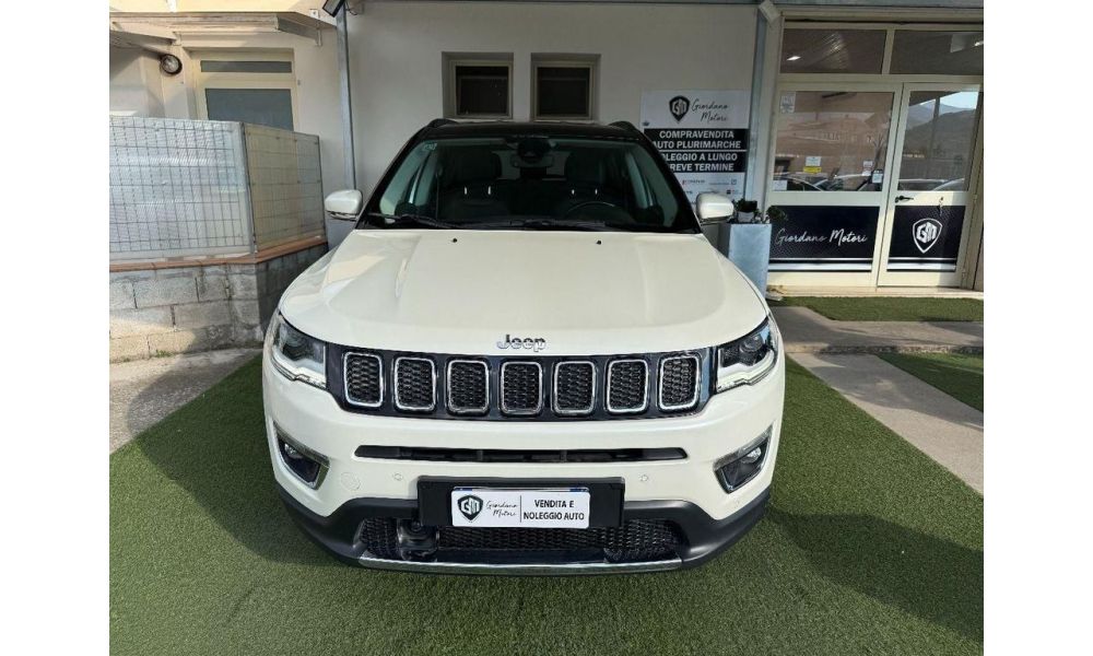 885932