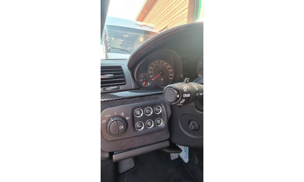 909752
