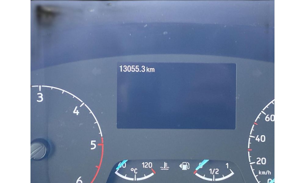 828875