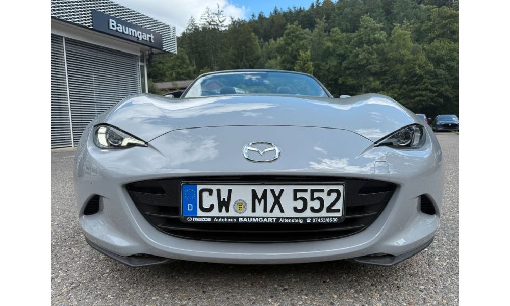 899111