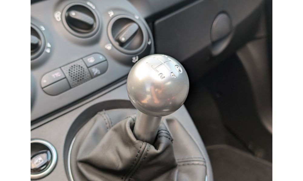 911204