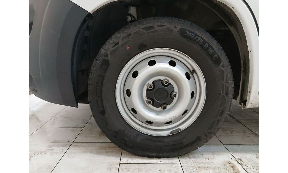 793135