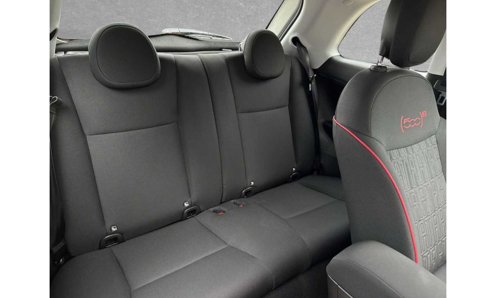 688867
