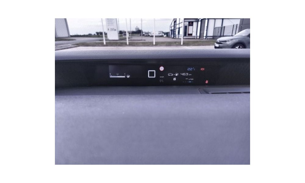 157592