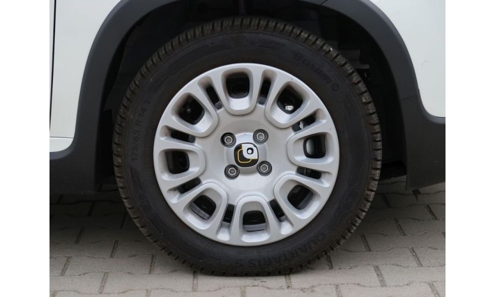 806913