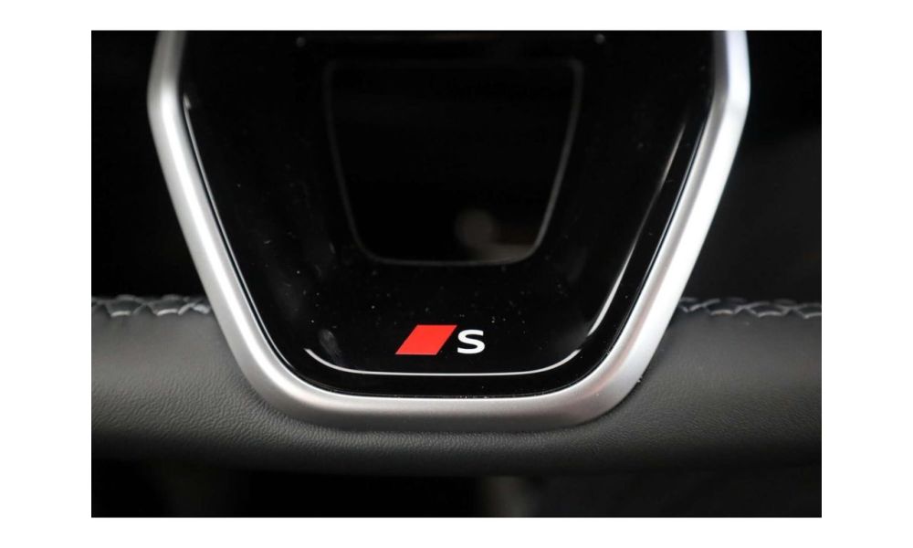 995223