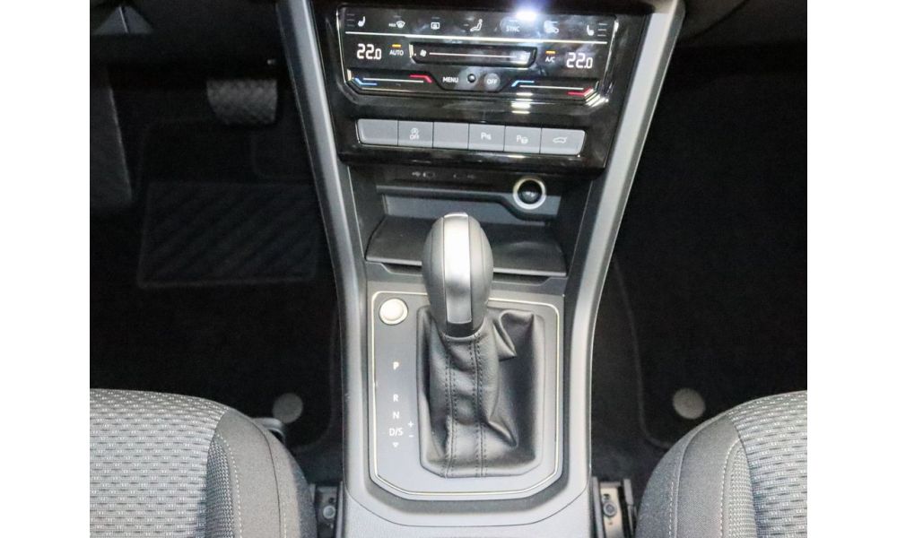 604111