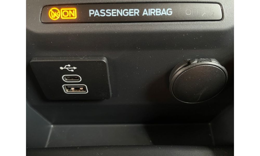 648391