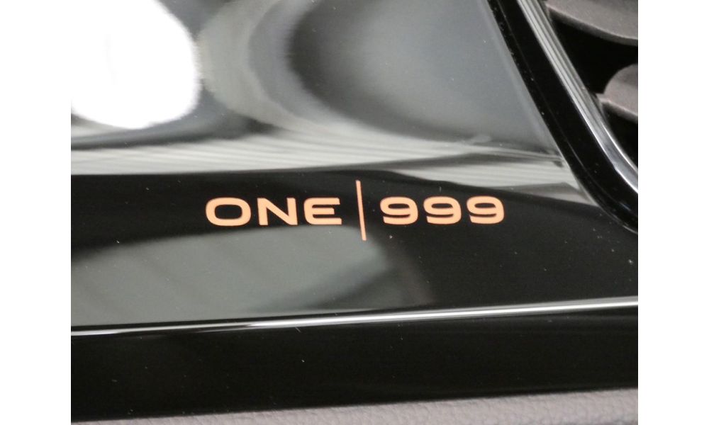 902327